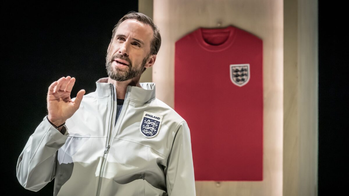 Joseph Fiennes (Gareth Southgate) in Dear England at the National Theatre